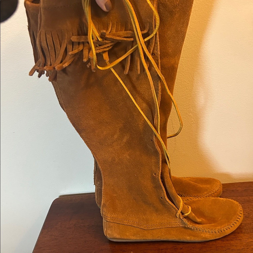 Minnetonka Tan Suede Moccasin Boots